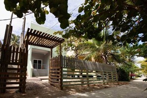 Exterior - MeMe’s Place Villas (Placencia)