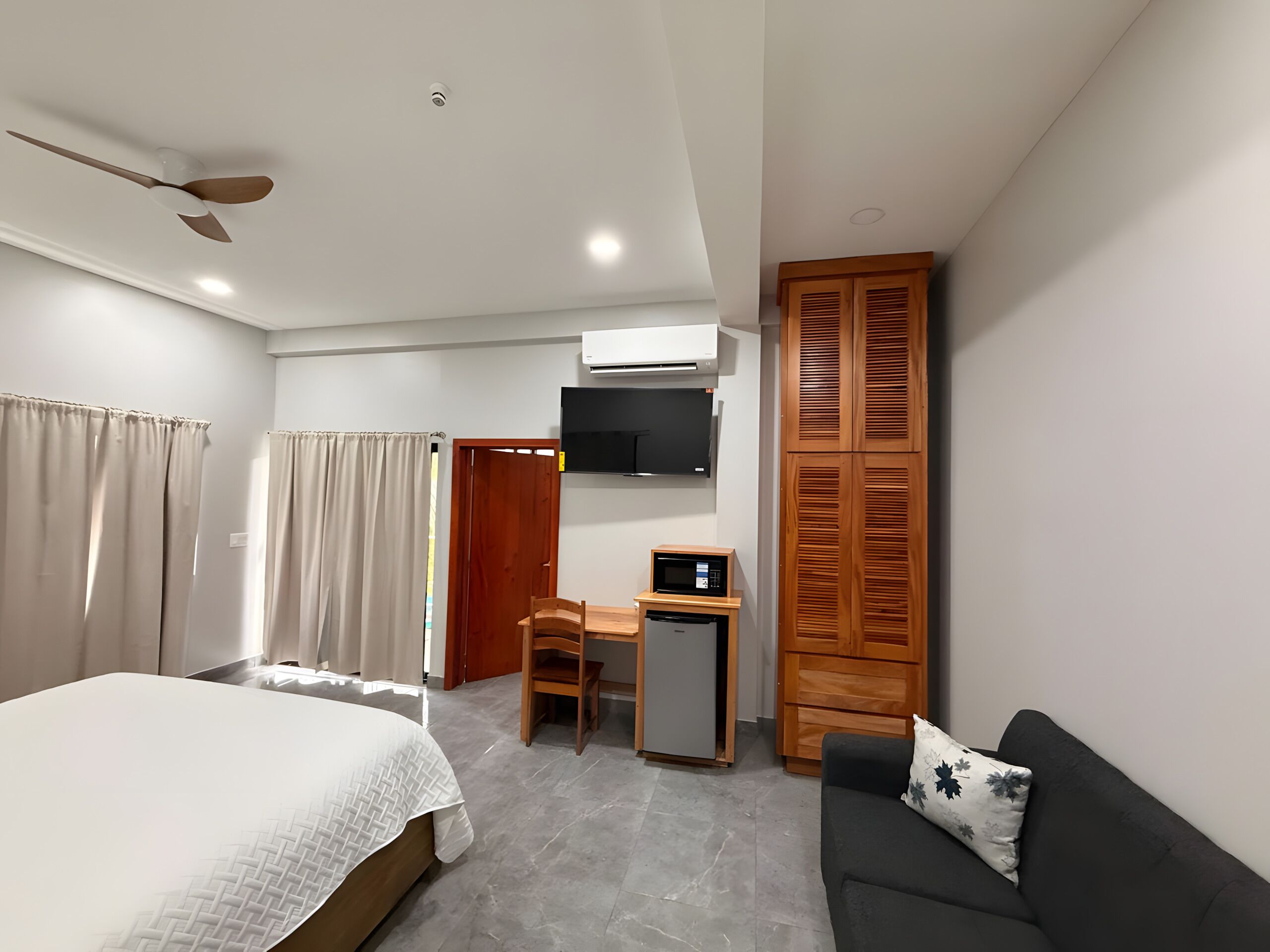 1 bedroom, in-room safe, iron/ironing board, WiFi