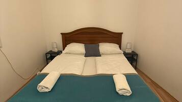 Apartamento básico | Tabla de planchar con plancha y wifi gratis