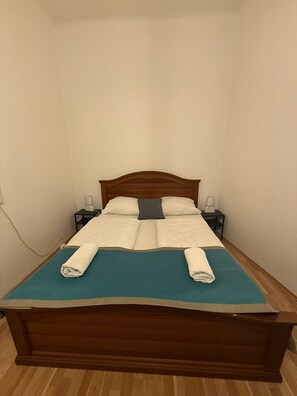 Eenvoudig appartement | Een strijkplank/strijkijzer, gratis wifi