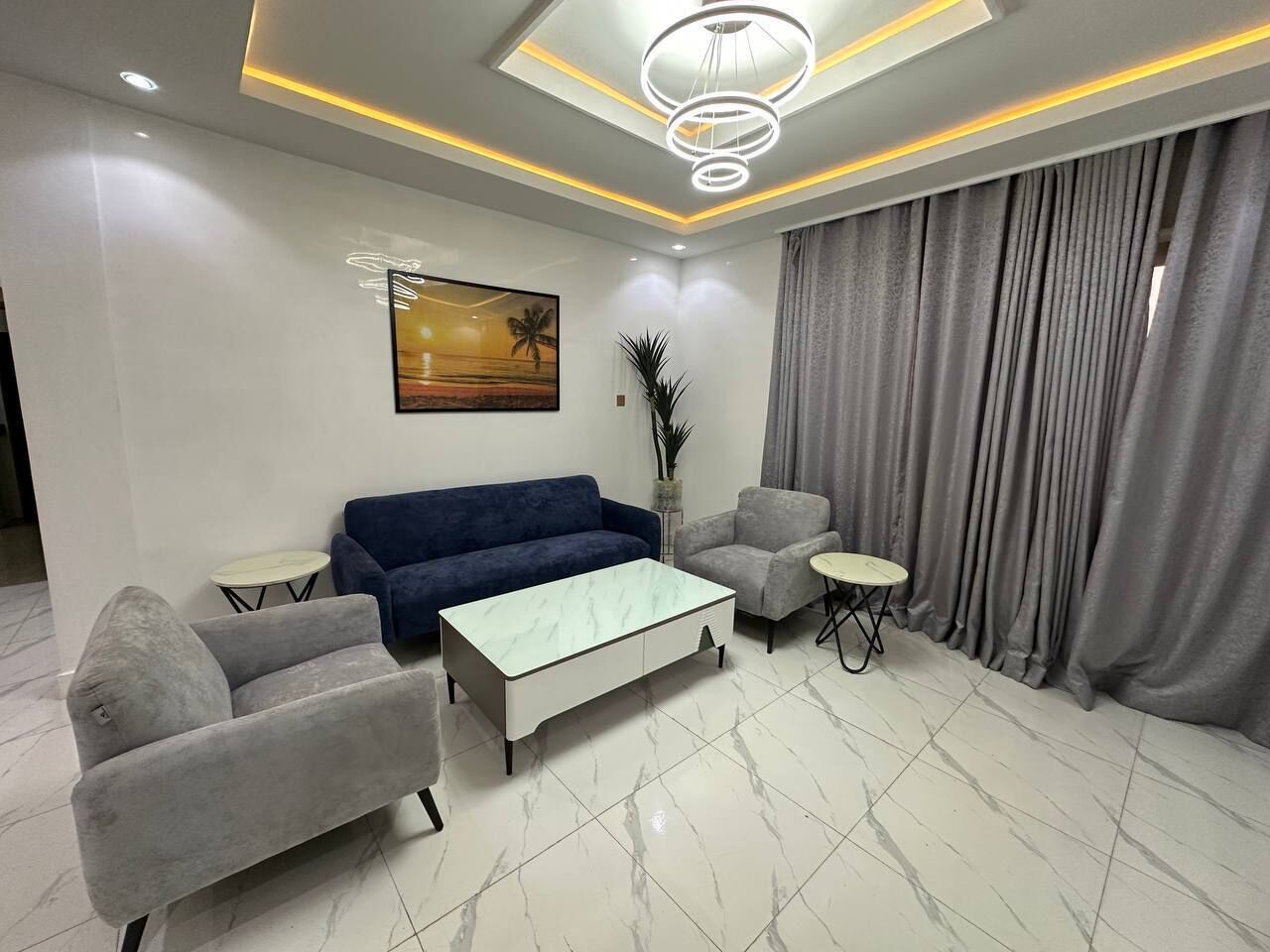 Apartament de luxe, 1 dormitori, balcó, vistes a la ciutat | Sala d'estar