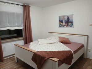2 chambres, fer et planche Ă repasser, Wi-Fi, draps fournis