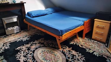 Shared Dormitory, 1 Bedroom, Garden View | 1 bedroom