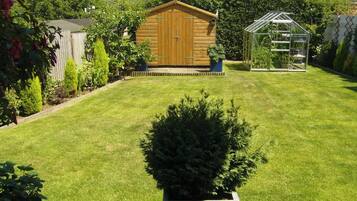 Asrama Umum, 1 kamar tidur, pemandangan kebun | Taman