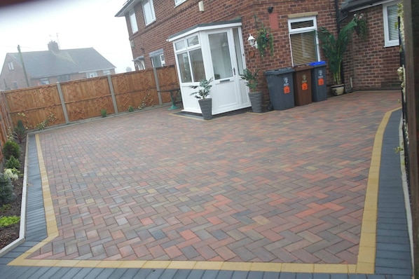 Shared Dormitory, 1 Bedroom, Garden View | Property grounds