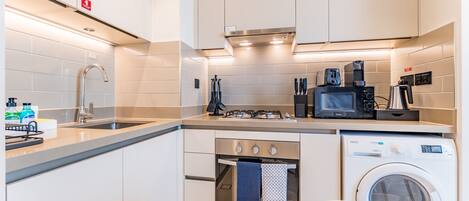 Fridge, microwave, oven, stovetop