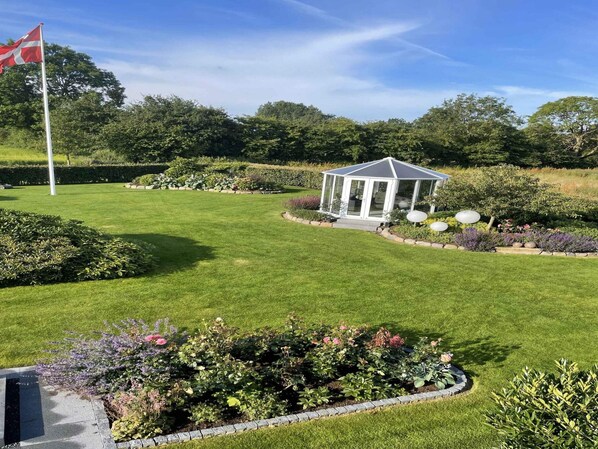 House | Property grounds