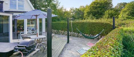 House | Outdoor dining