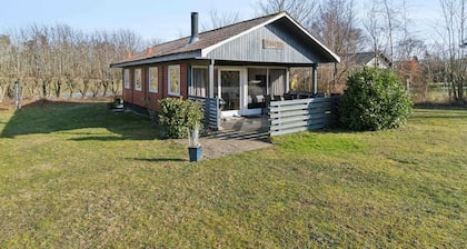 5 Star Holiday Home in Ronne