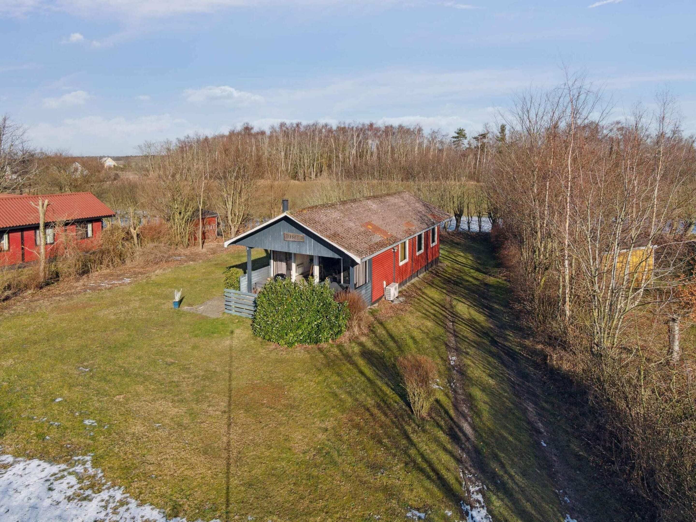 المنشأة من  الخارج