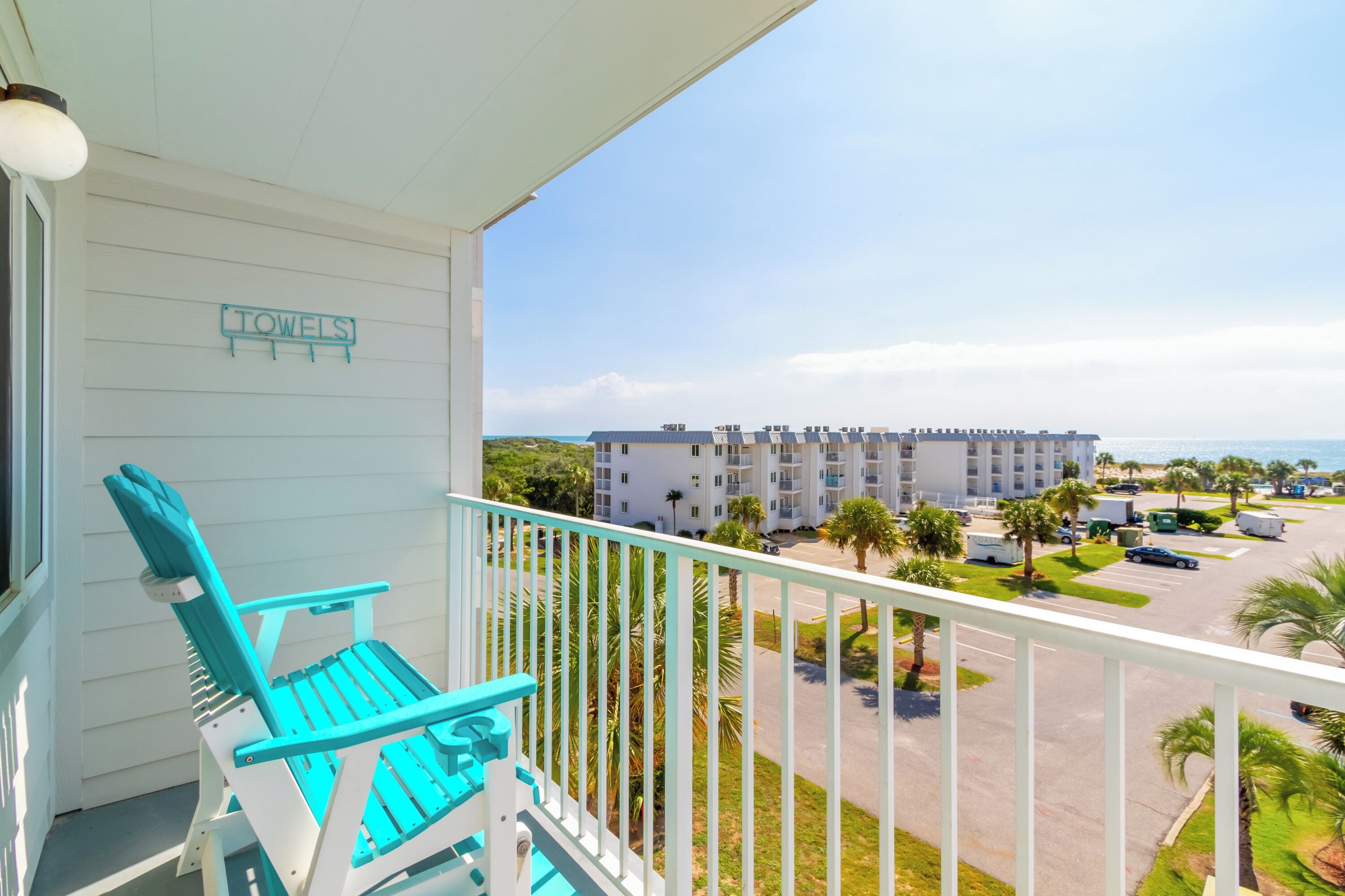 Signature Condo, 2 Bedrooms, Kitchen, Beach View | Balcony