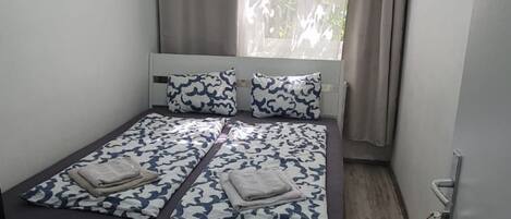 1 chambre, fer et planche Ă repasser, Wi-Fi, literie fournie