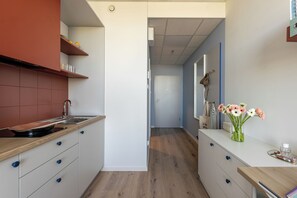 Doppelzimmer | Schreibtisch, laptopgeeigneter Arbeitsplatz, kostenloses WLAN