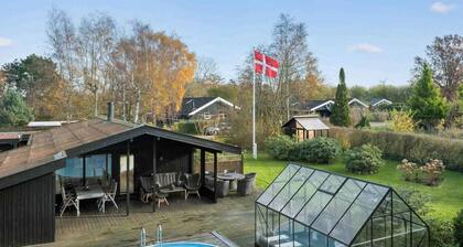 5 Star Holiday Home in Follenslev