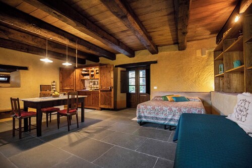 Cozy stone cottage with outdoor hot tub