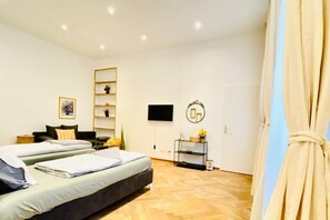 2 bedrooms, bed sheets
