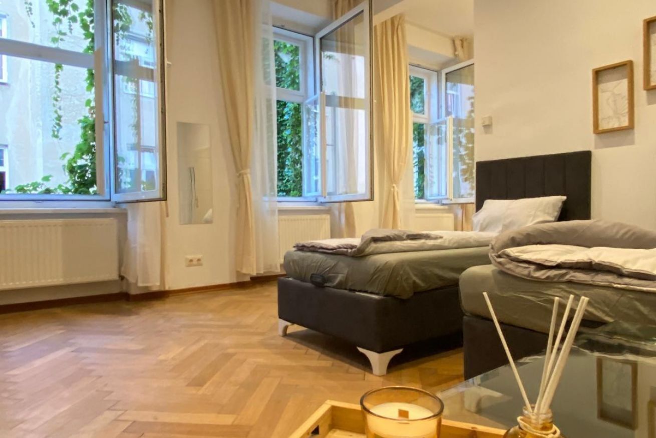 2 bedrooms, bed sheets