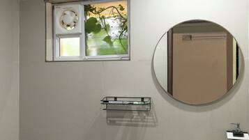 Deluxe Shared Dormitory, Lake View | Bathroom | Shower, free toiletries, hair dryer, towels