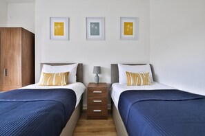 Casa (Neath Valley – Family Haven near Wa) | 3 habitaciones y wifi gratis 
