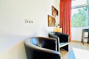 Interior - Comfortable Studio Stay | Close to FAC Platz (Vienna)