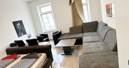 Comfortable Studio Stay | Close to FAC Platz