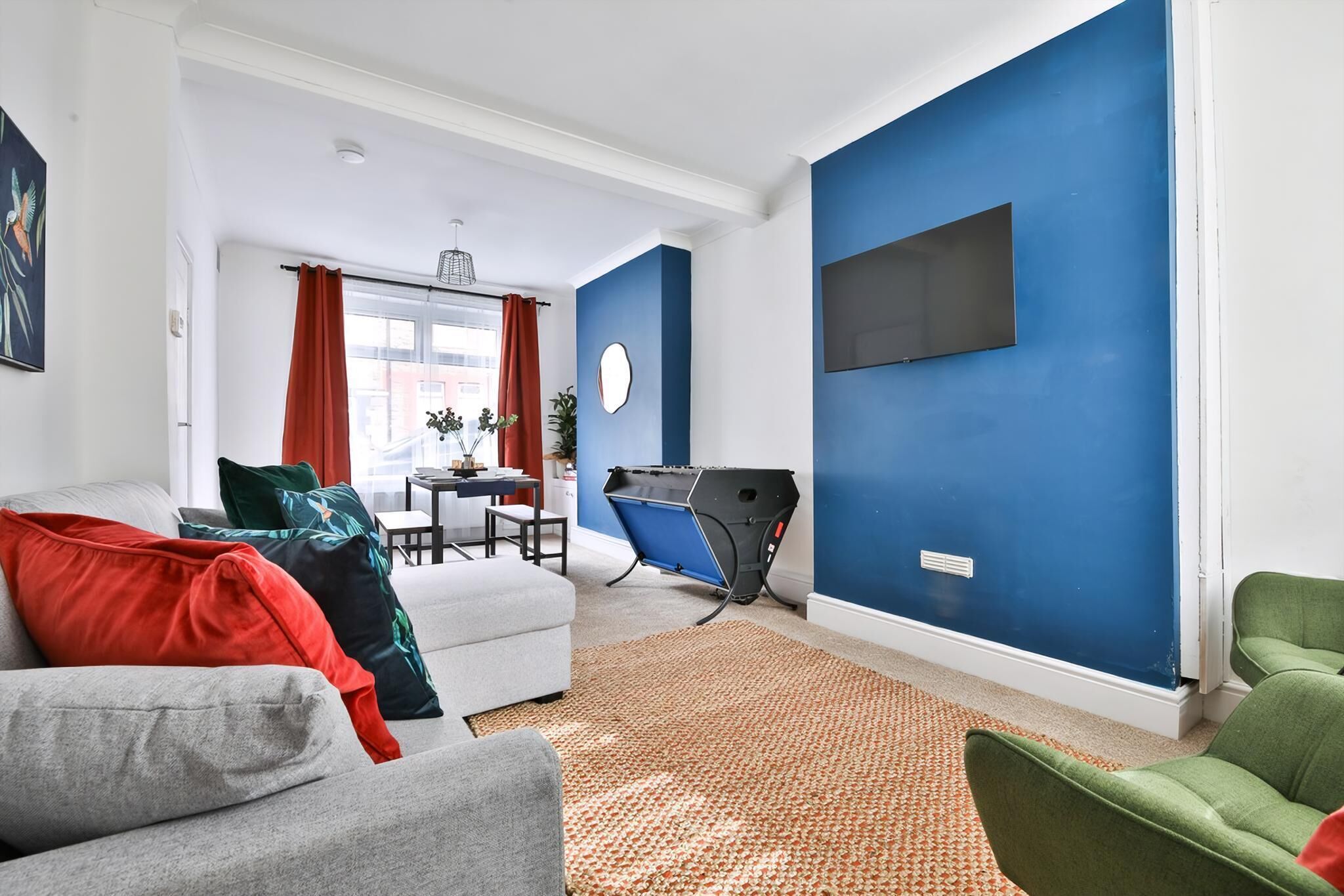 House (Charming 3 Bed Home Near Caerphilly C) | Living room