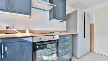 Hus (Charming 3 Bed Home Near Caerphilly C) | Eget kök