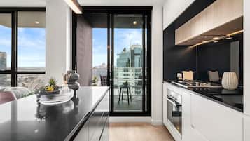 ميكروويف، فرن، موقد طهي مسطح، غسالة أطباق