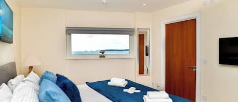 Apartment (Impressive Beach View Duplex Penthous) | 3 bedrooms, free WiFi