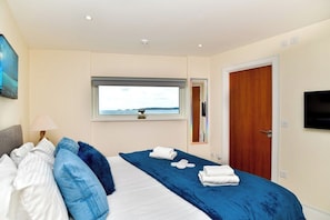 Apartment (Impressive Beach View Duplex Penthous) | 3 bedrooms, free WiFi
