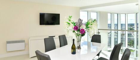 Apartment (Impressive Beach View Duplex Penthous) | Dining