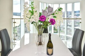 Exterior - Impressive Beach View Duplex Penthouse (Swansea)