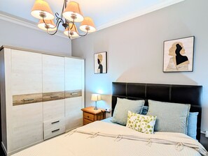 1 bedroom, free WiFi, bed sheets