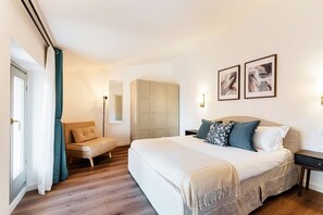 1 bedroom, in-room safe, desk, iron/ironing board - In San Giuliano, near Como city center (Loft Monti) (Como)