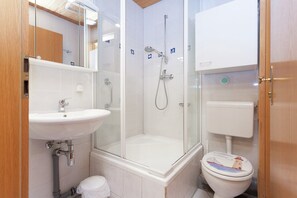 Apartment | Badezimmer