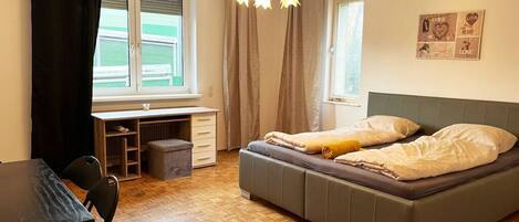 6 habitaciones y ropa de cama