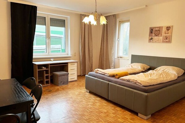 6 makuuhuonetta, vuodevaatteet