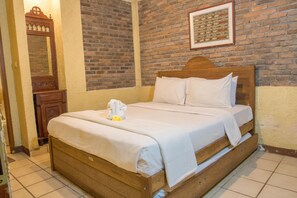 Premier Room, 5 Bedrooms | Free WiFi, bed sheets