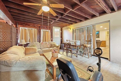 Private Spacious Full Bed Studio