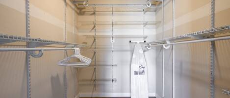 Hus | 4 sovrum och internet