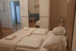 2 bedrooms, WiFi, bed sheets