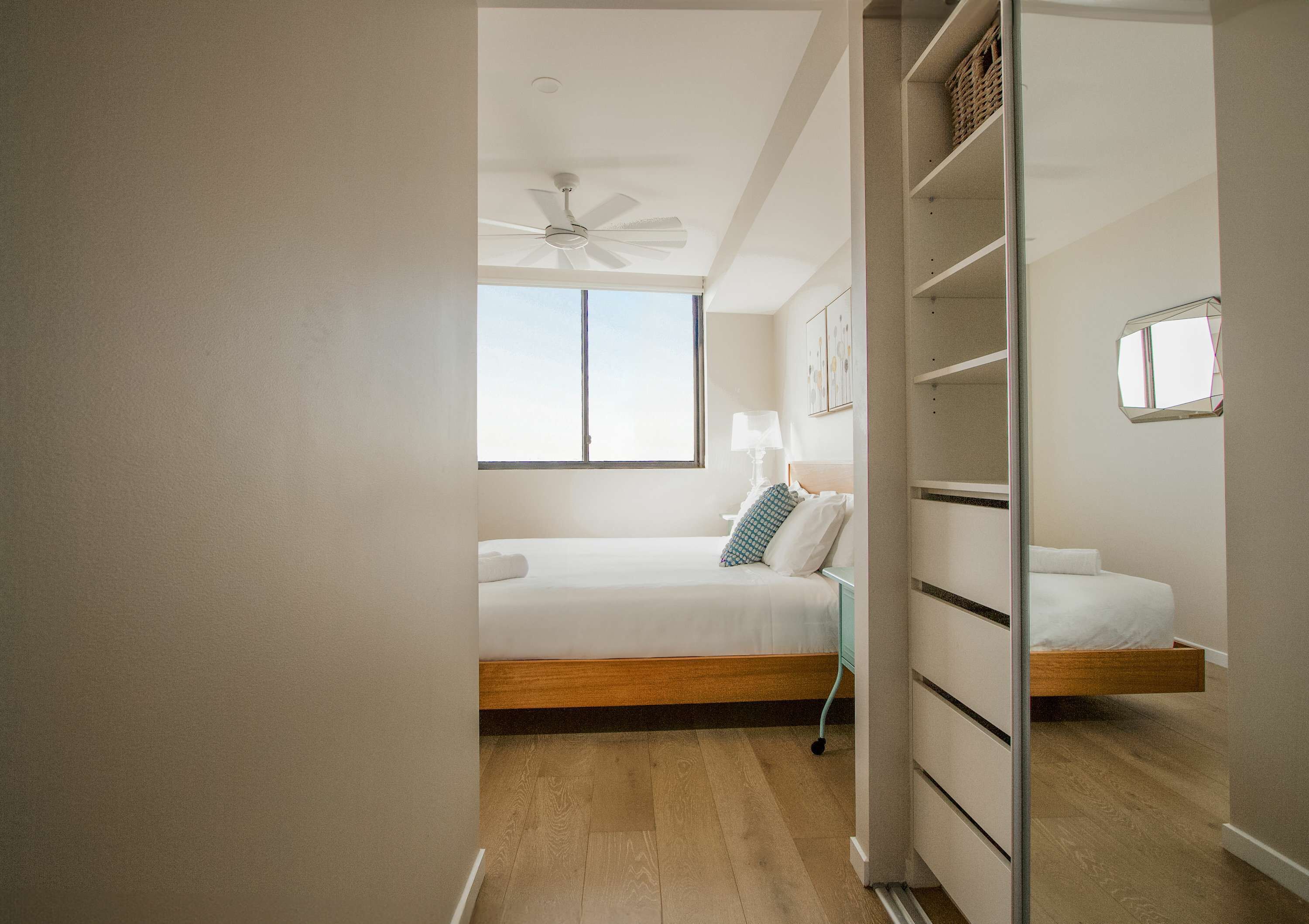 2 bedrooms, desk, iron/ironing board, Internet