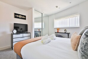 Apartment (Just Stay Wales Beautiful 1 Bed Flat ) | 1 bedroom, free WiFi - Just Stay Wales Beautiful 1 Bed Flat - Marina View (Swansea)
