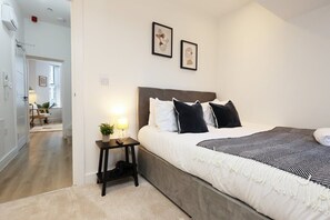 Exterior - Modern & Cosy 2 Bed Flat in Charming Roath (Cardiff)