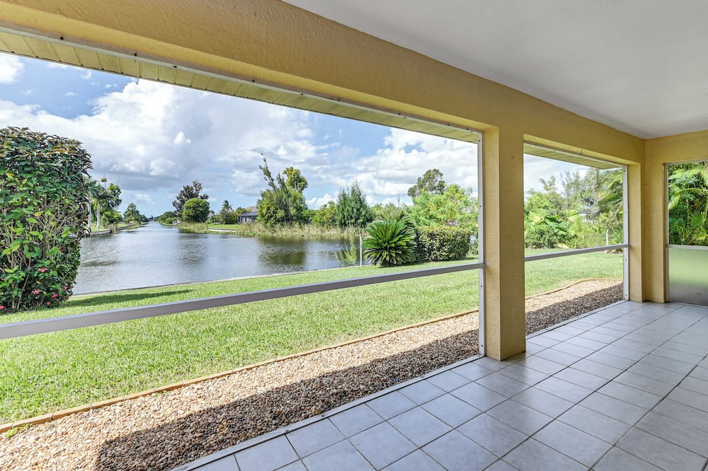 Waterfront Cape Coral Home: Views & Birdwatching - Tioga Canal, FL