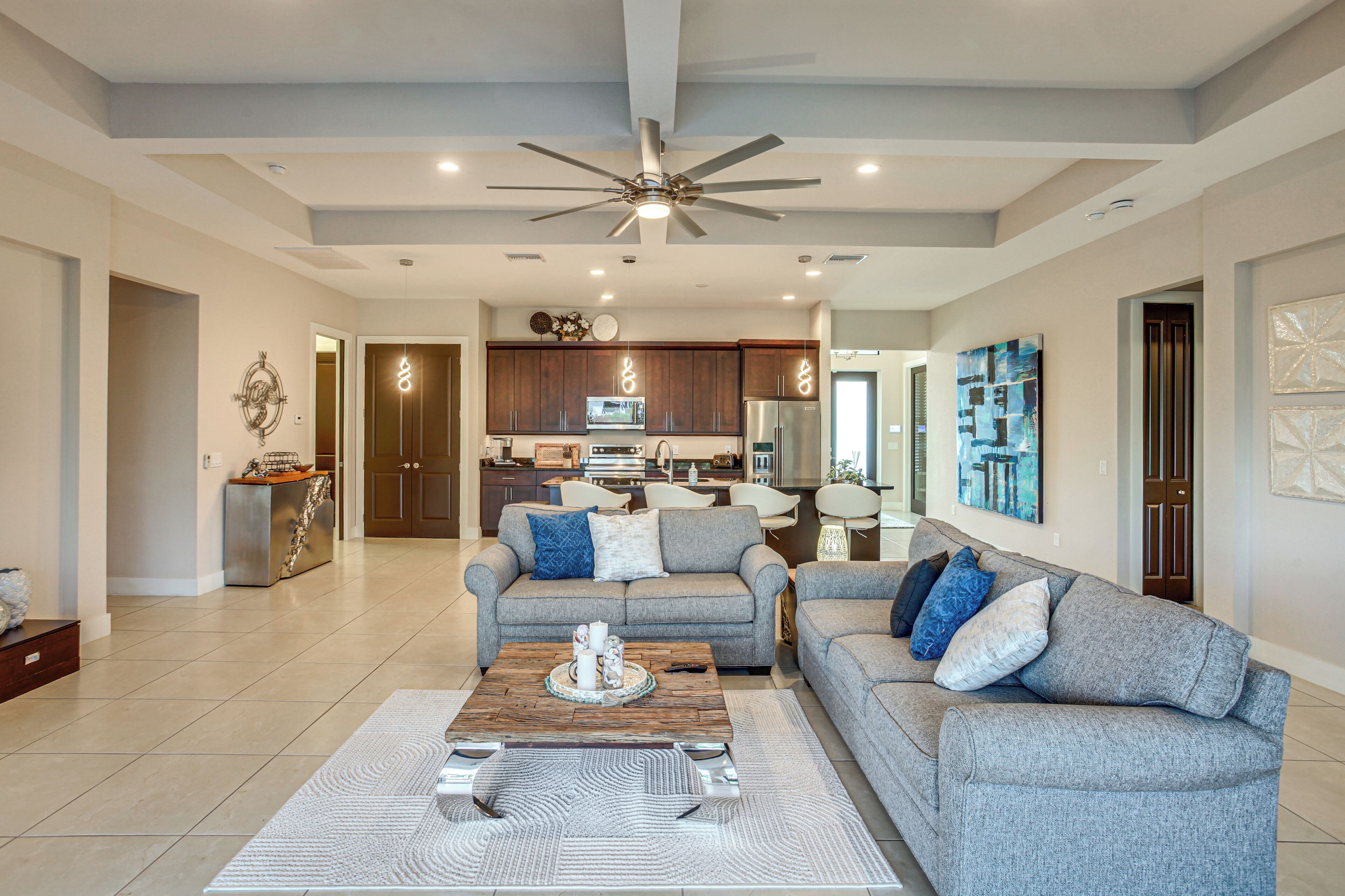 House (3 Bedrooms) | Interior