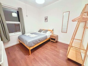 2 Schlafzimmer, Bügeleisen/Bügelbrett, Internetzugang, Bettwäsche