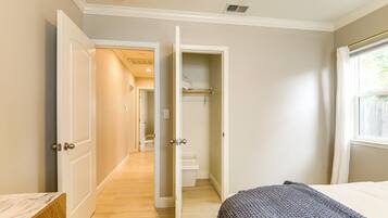 Casa (2 Bedrooms) | Interior