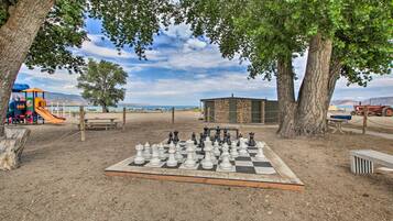 House (6 Bedrooms) | Interior