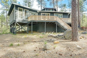 House (3 Bedrooms) | Interior - Mid-mod Mountain Cabin Near Thumb Butte Trails! (Prescott)